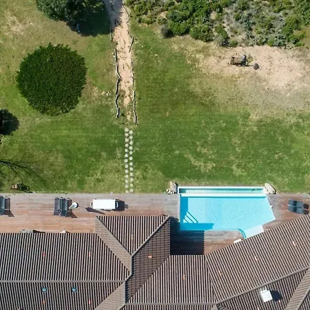 Villa Spacieuse Avec Piscine A Pietrosella