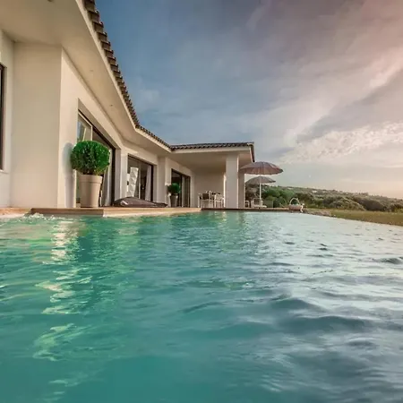 Spacieuse Avec Piscine A Pietrosella